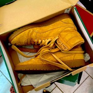 Puma Sneakers